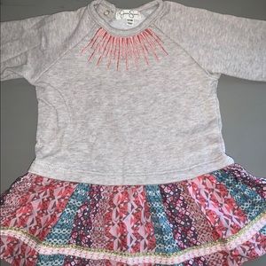 Jessica Simpson Sweater ⭐️